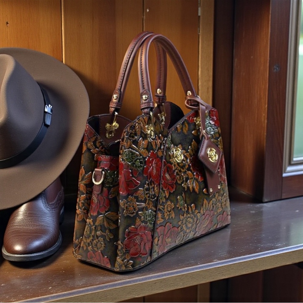 NWT Floral Embossed HandBag - Picture 7 of 14
